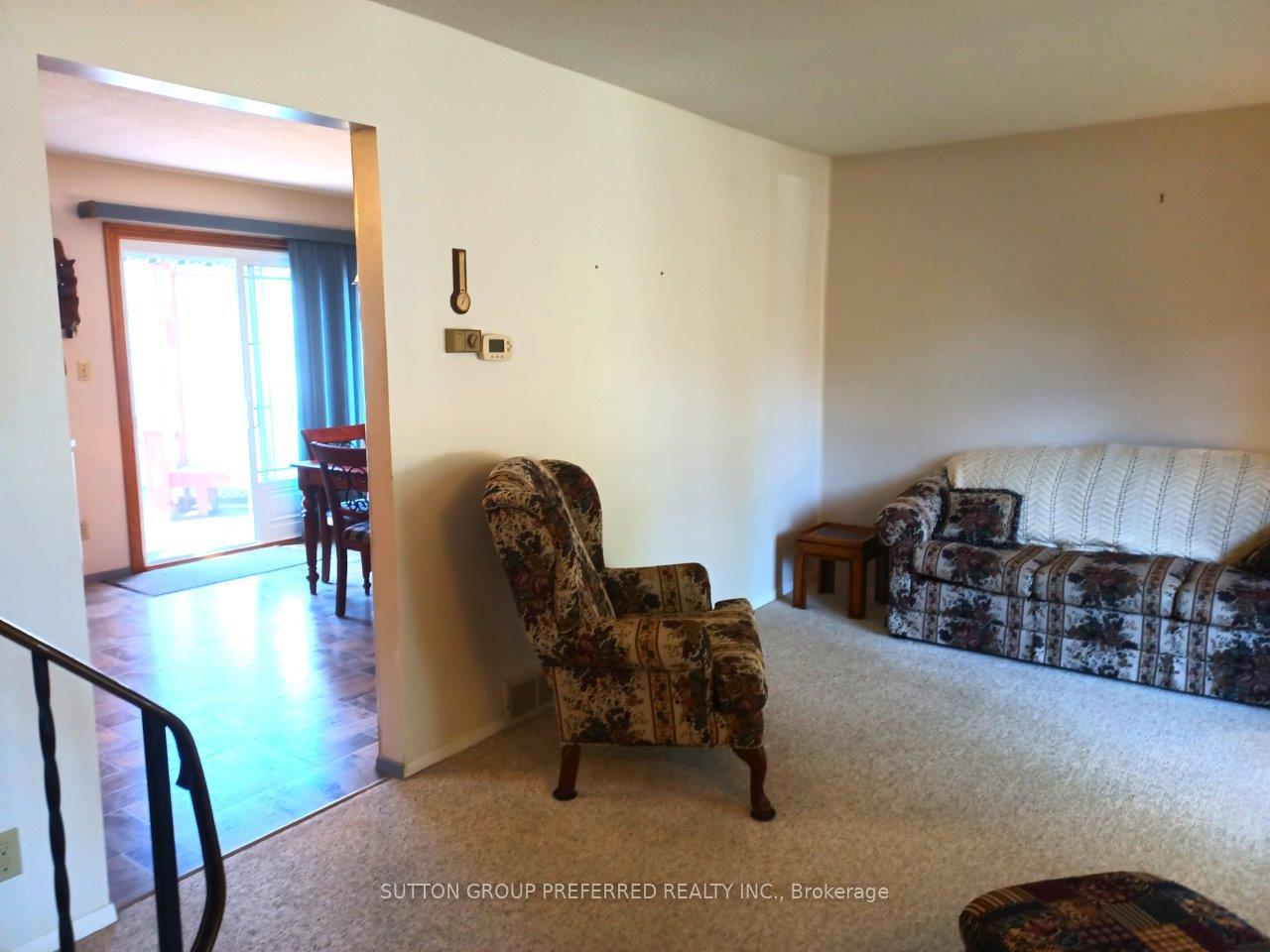 Photo 7 of 566 Albert Boulevard, St. Clair — HOMEH