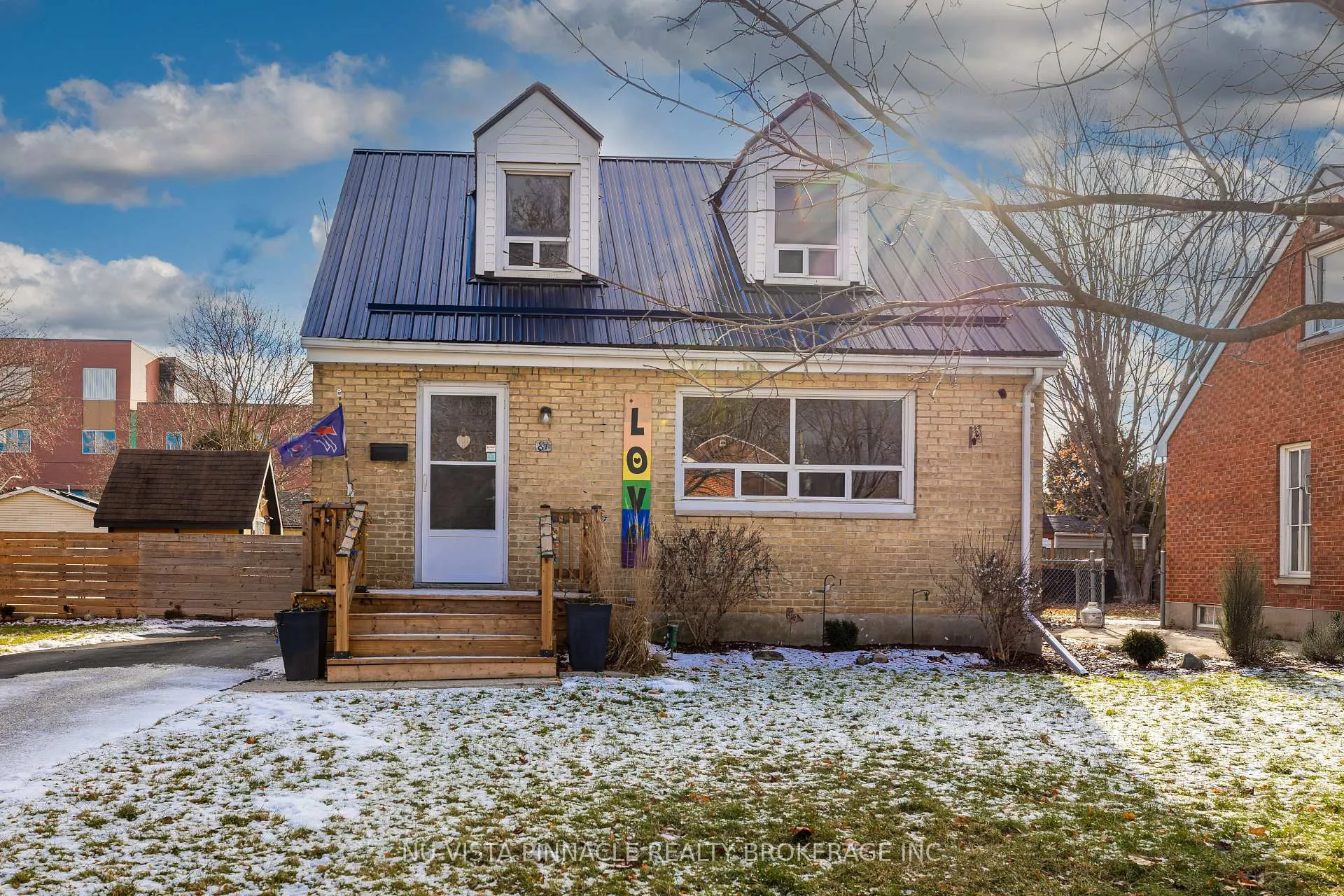 Front of 81 Dunkirk Drive N