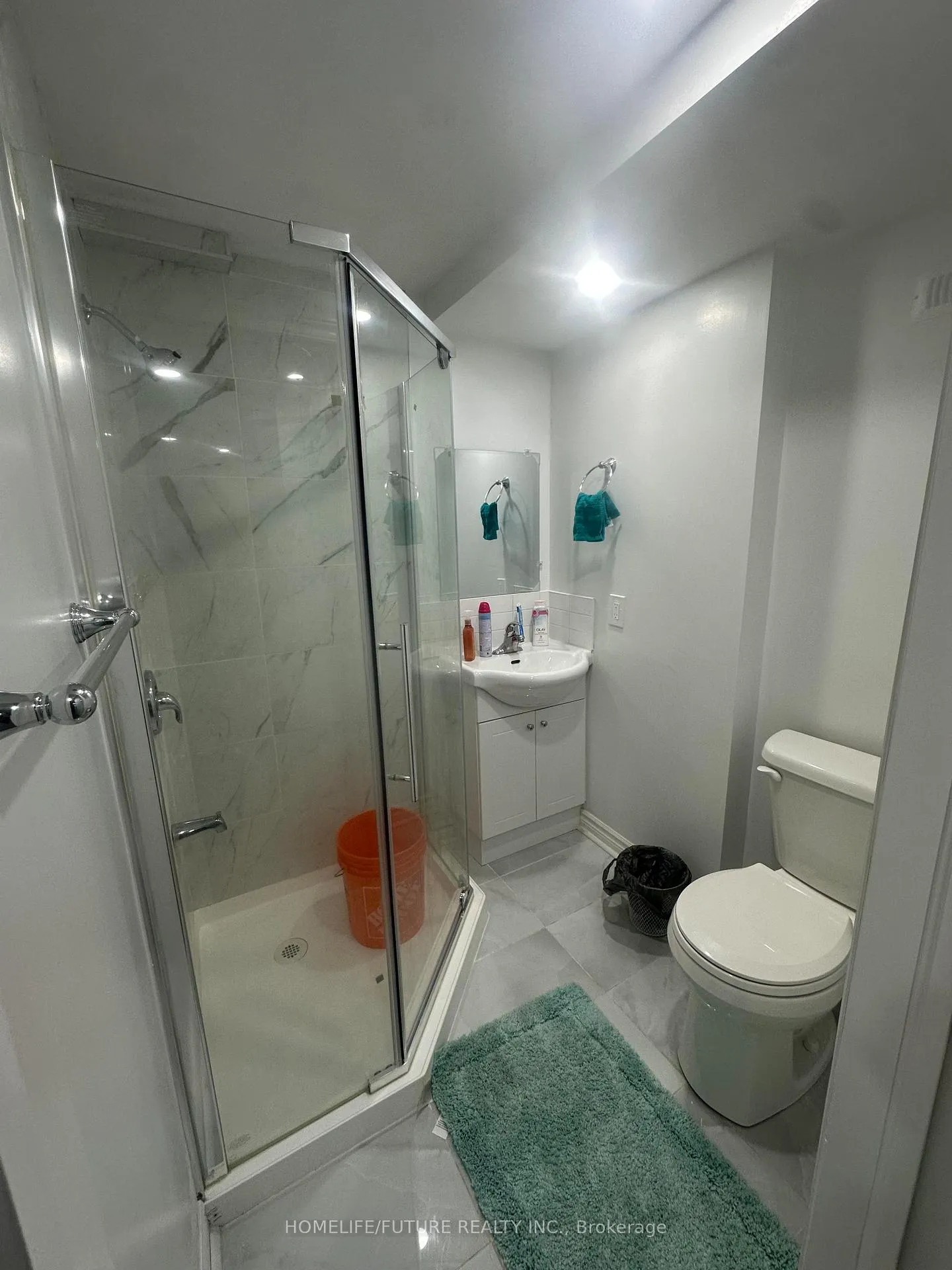 Photo 1 of Unit Bsmt, 35 Chapman Drive, Ajax, Central — HOMEH