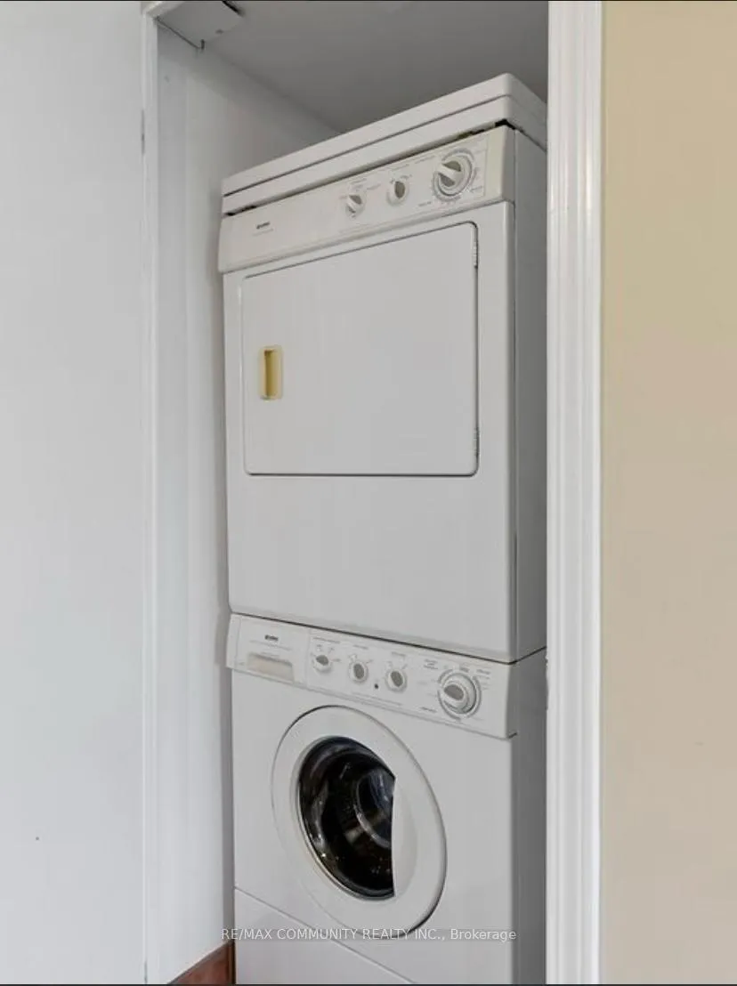 Photo 14 of Unit 512, 3650 Kingston Road, Scarborough, Scarborough Village — HOMEH