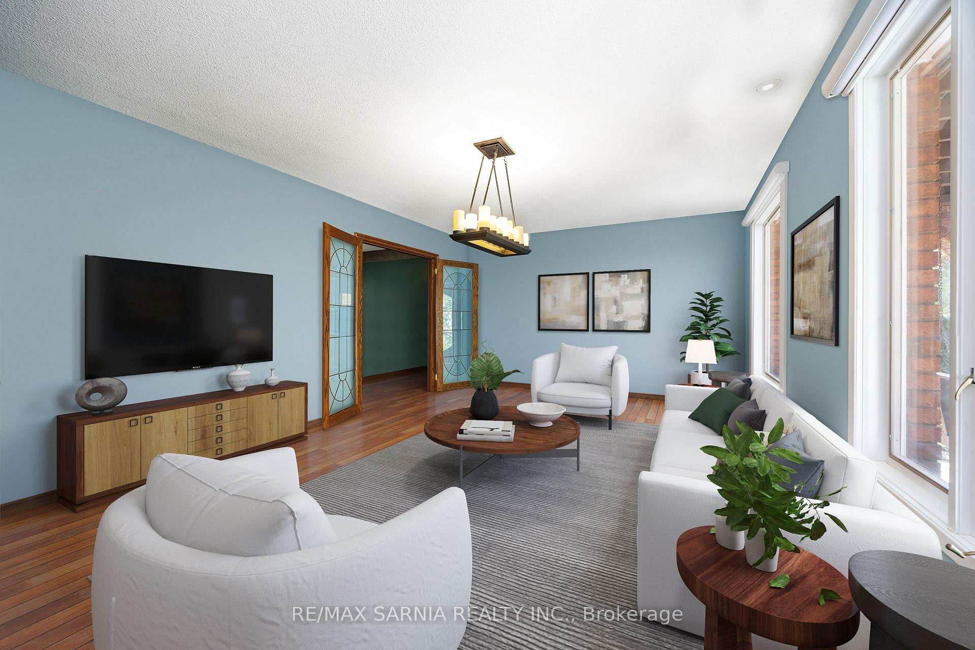 Photo 15 of 564 Riverside Drive, St. Clair — HOMEH