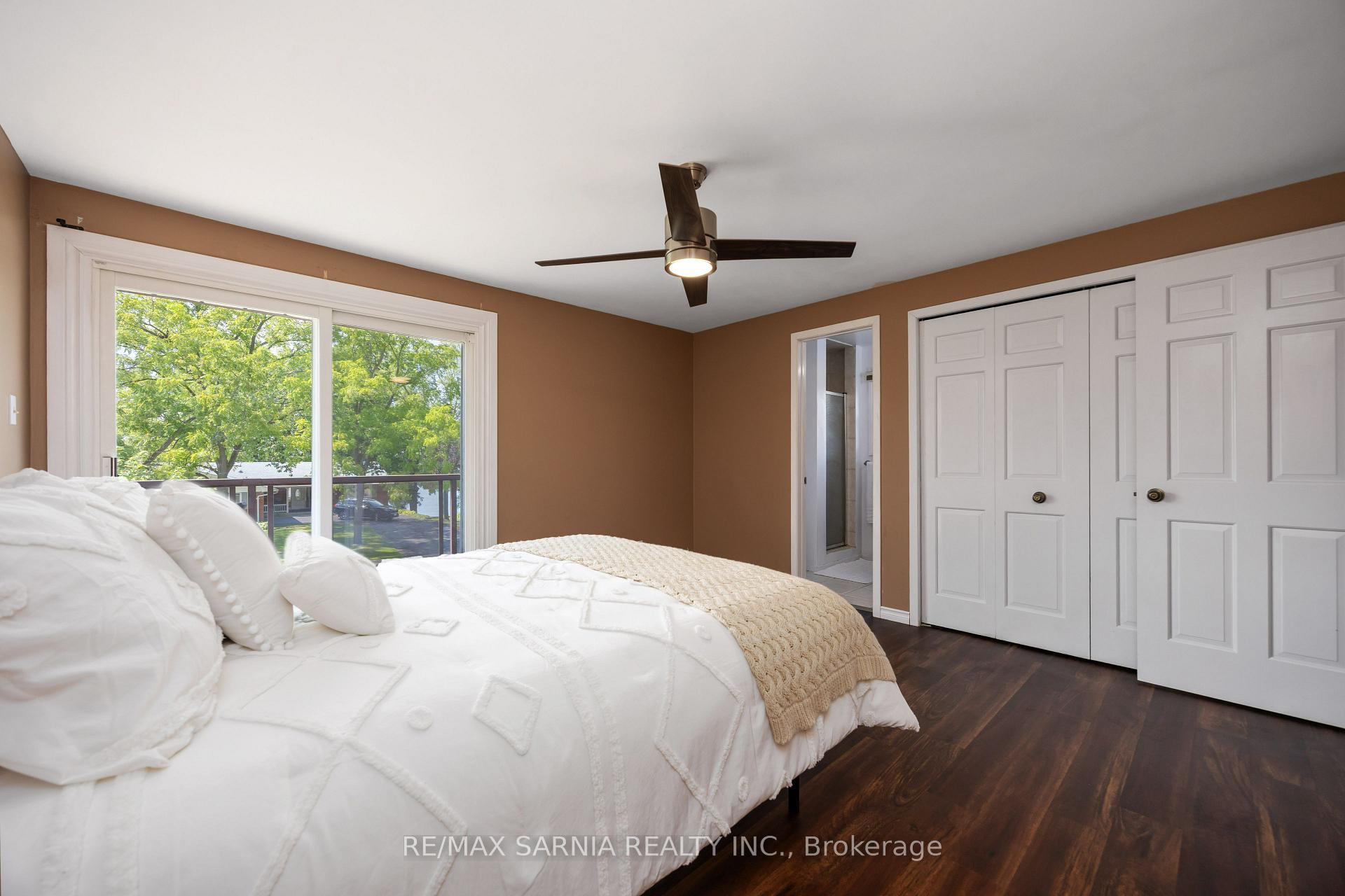Photo 24 of 564 Riverside Drive, St. Clair — HOMEH