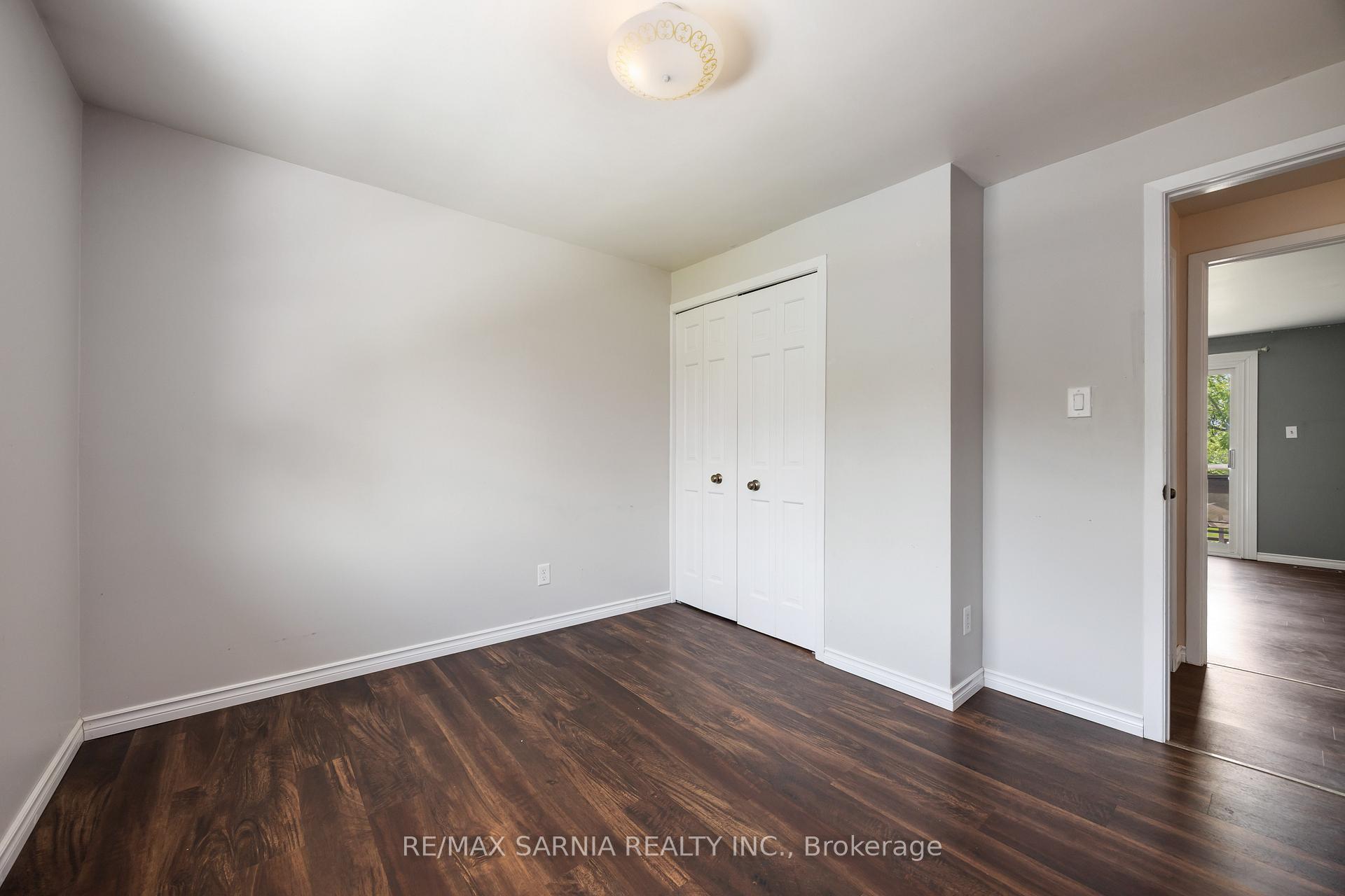 Photo 30 of 564 Riverside Drive, St. Clair — HOMEH