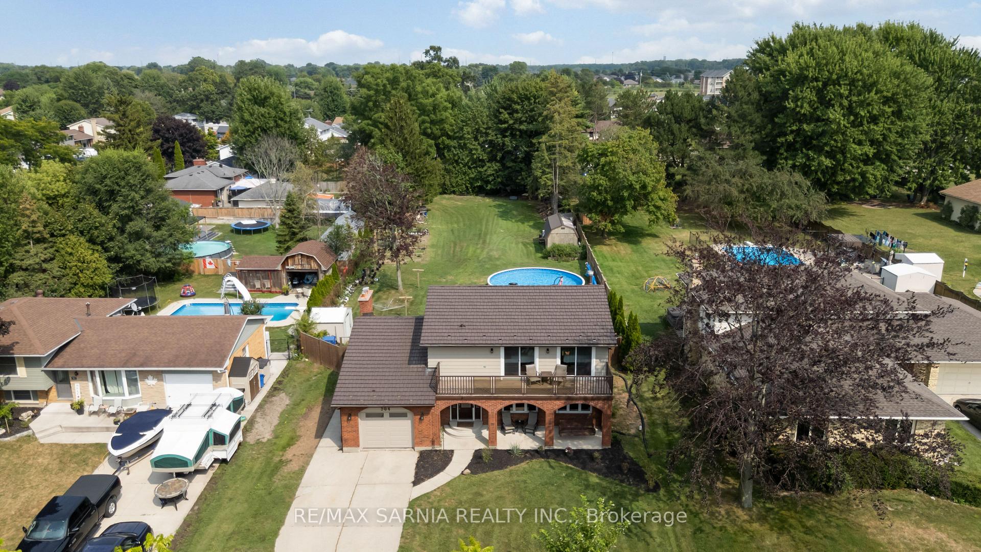 Photo 36 of 564 Riverside Drive, St. Clair — HOMEH