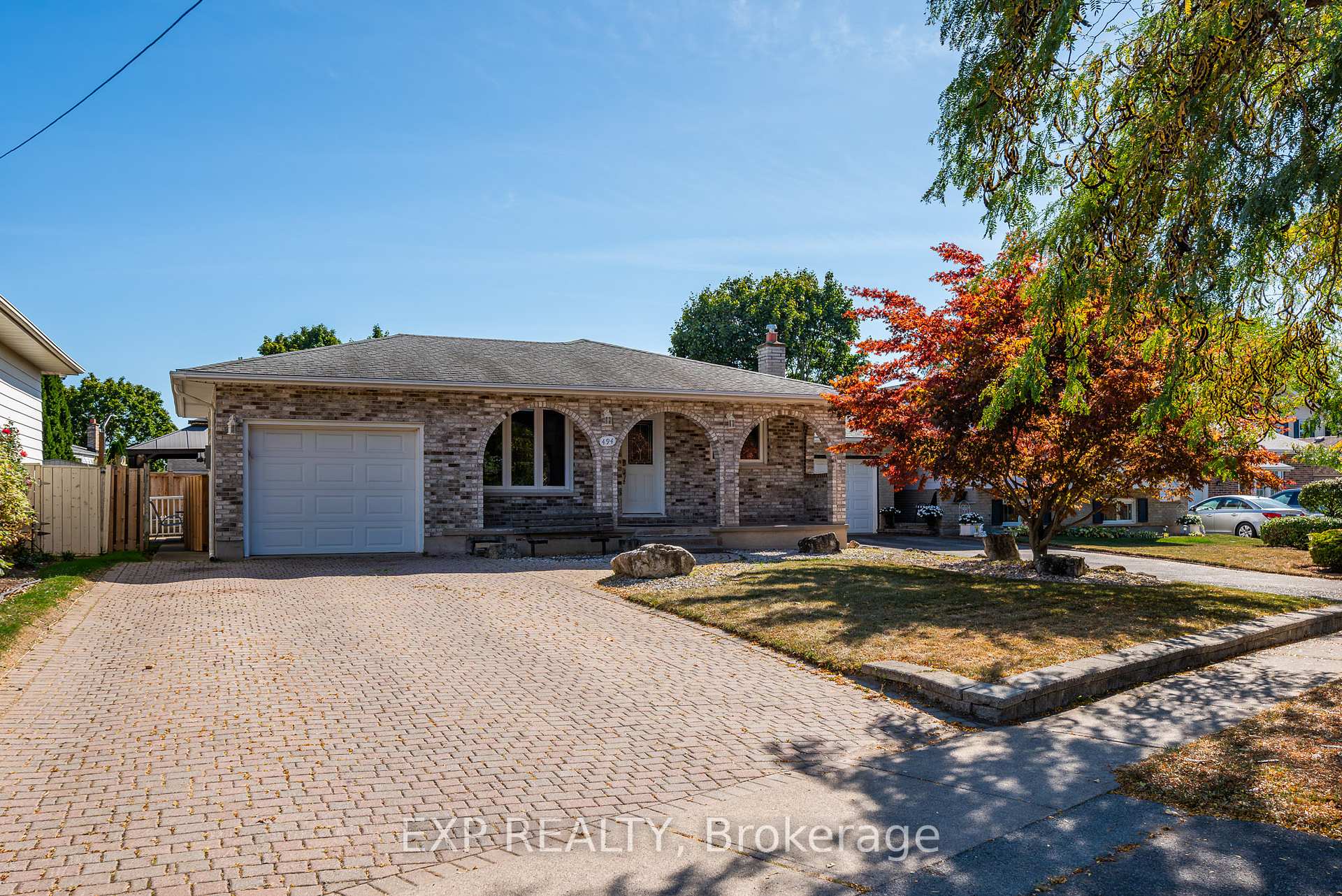 Photo 2 of 494 Scott Street, St. Catharines, Carlton/Bunting — HOMEH