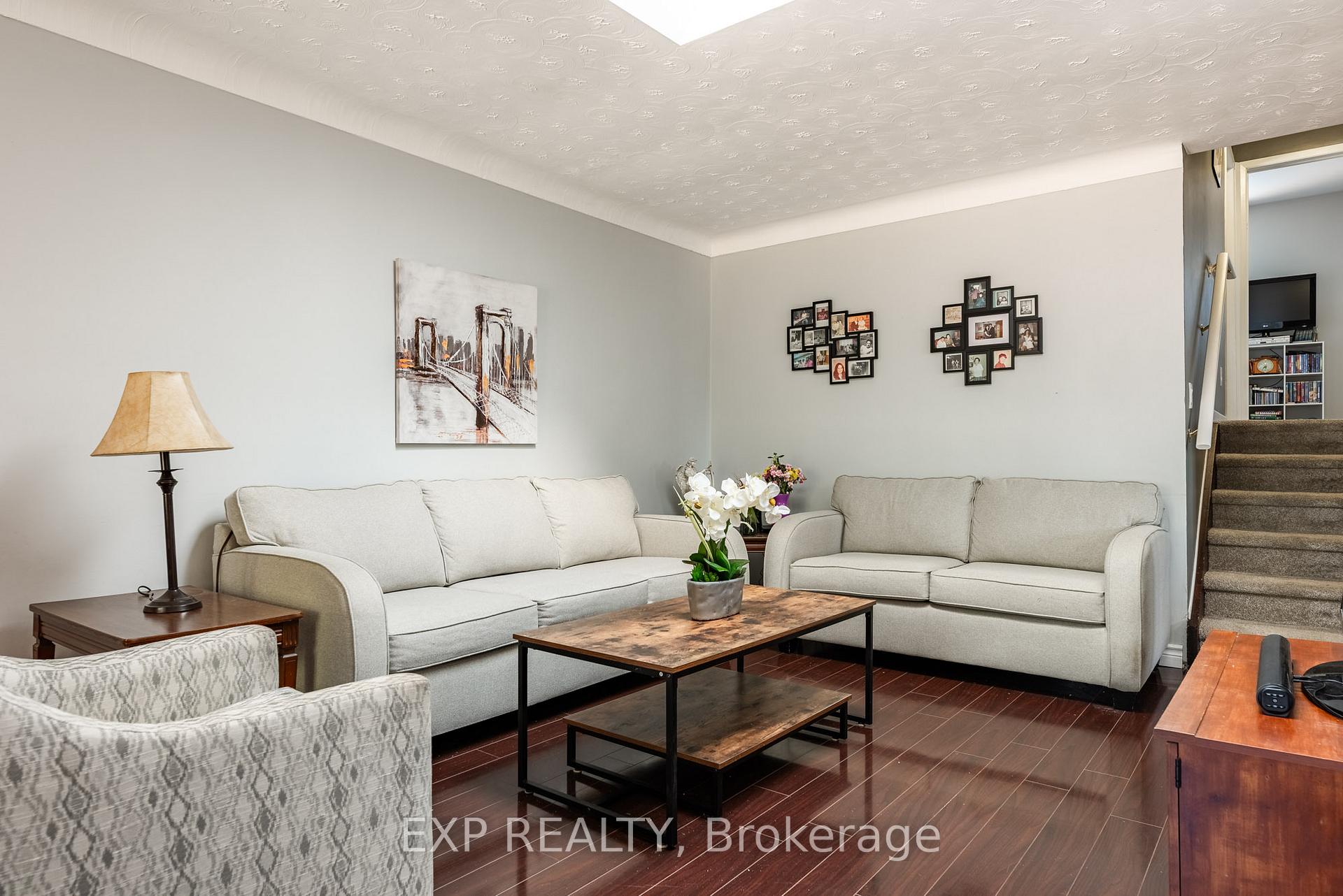Photo 12 of 494 Scott Street, St. Catharines, Carlton/Bunting — HOMEH