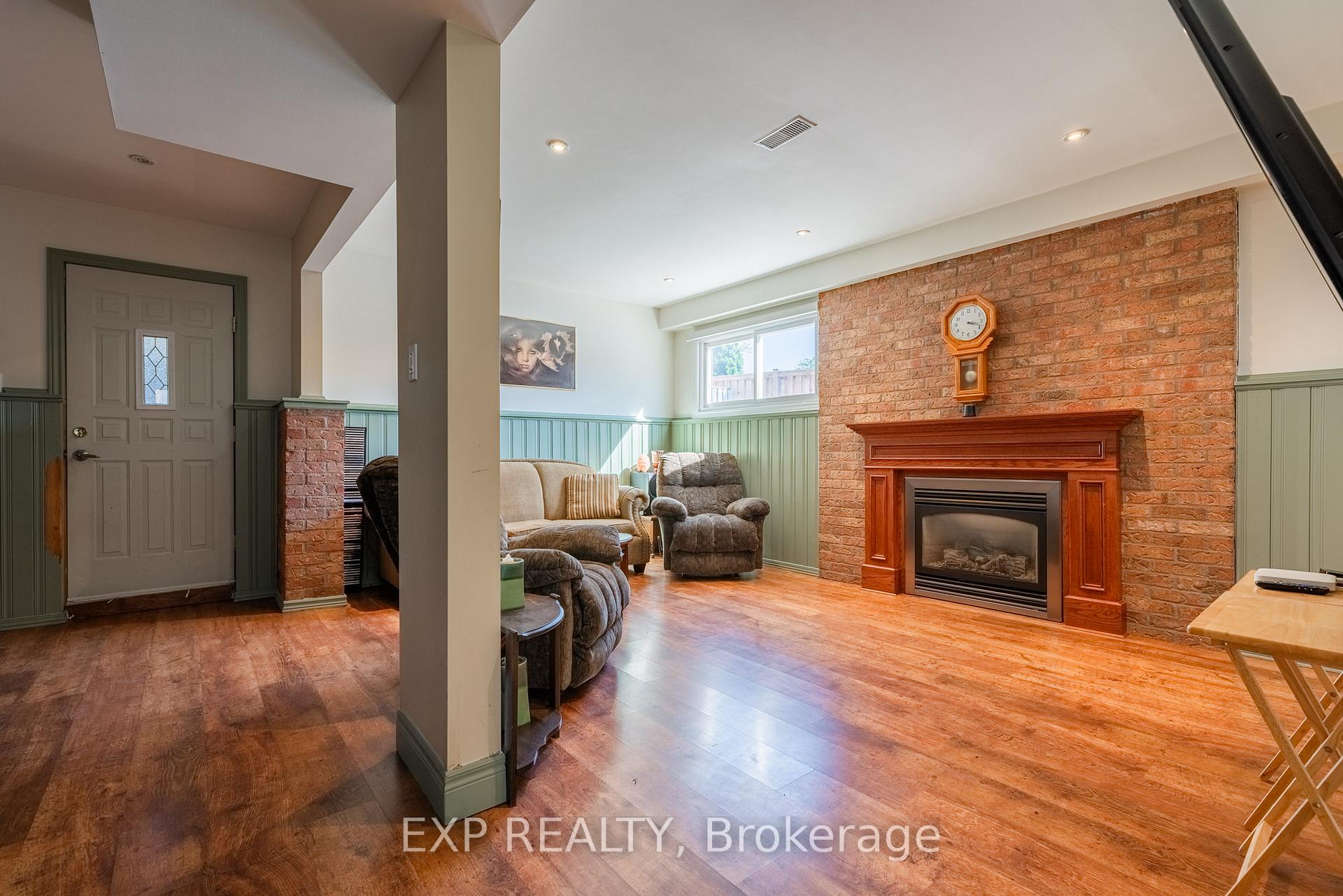 Photo 27 of 494 Scott Street, St. Catharines, Carlton/Bunting — HOMEH