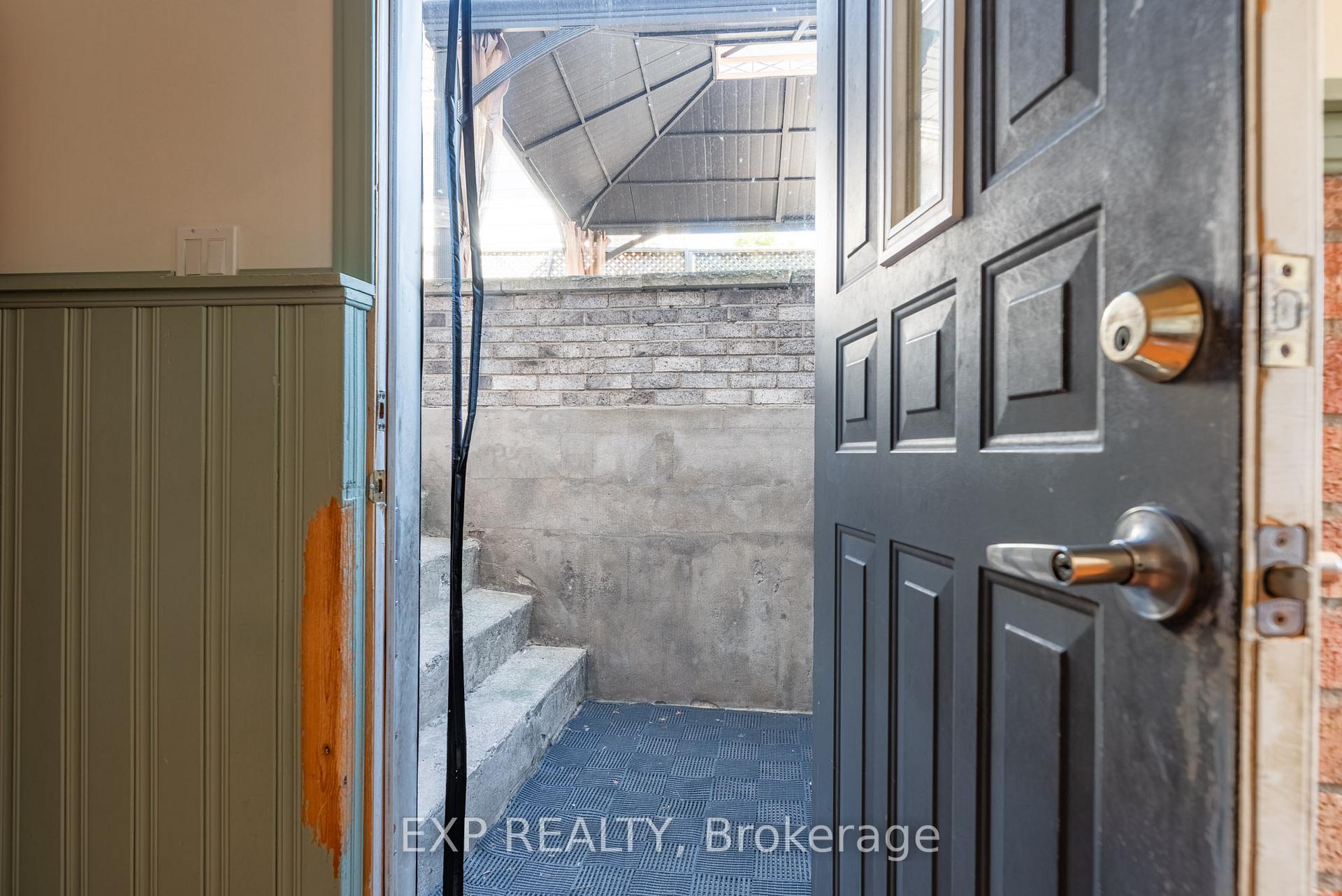 Photo 36 of 494 Scott Street, St. Catharines, Carlton/Bunting — HOMEH