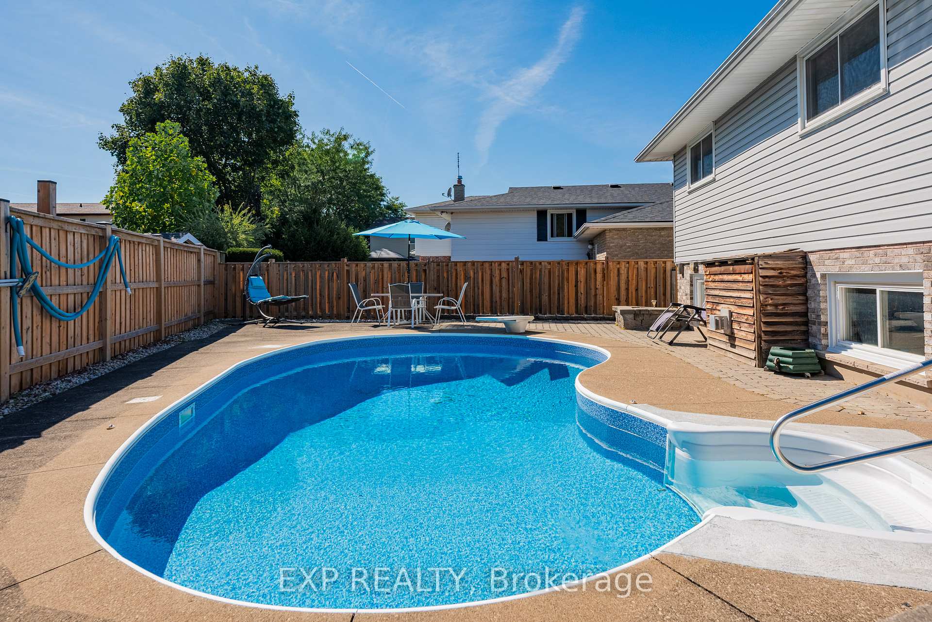 Photo 41 of 494 Scott Street, St. Catharines, Carlton/Bunting — HOMEH