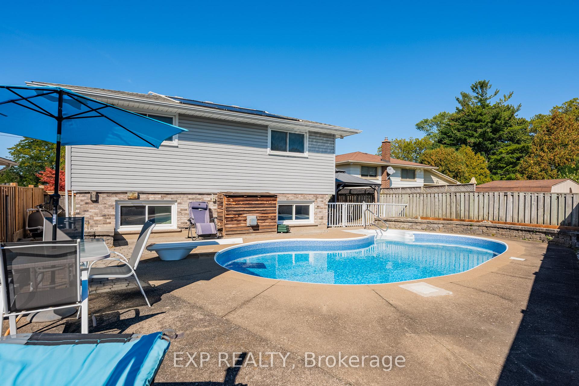 Photo 43 of 494 Scott Street, St. Catharines, Carlton/Bunting — HOMEH