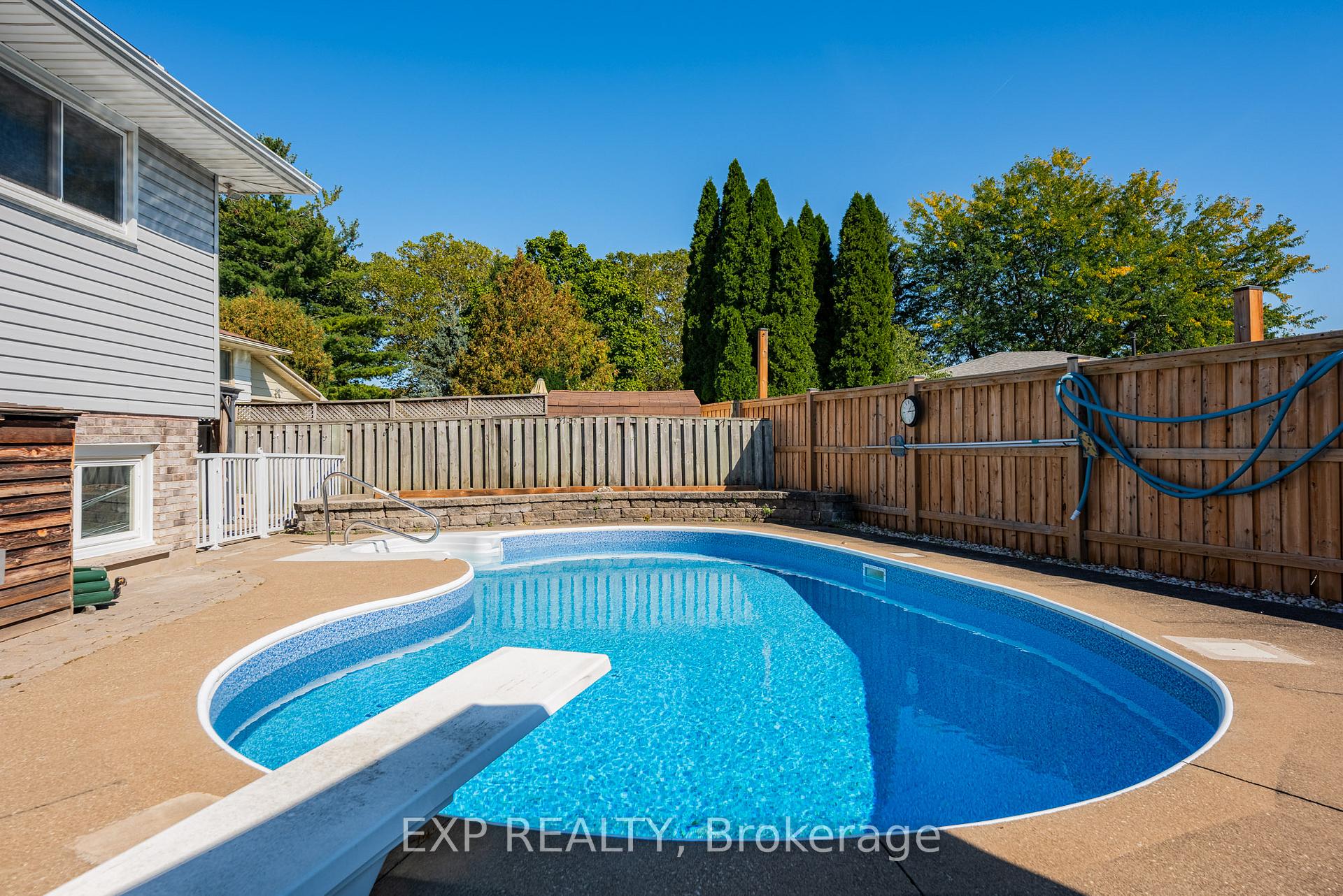 Photo 44 of 494 Scott Street, St. Catharines, Carlton/Bunting — HOMEH