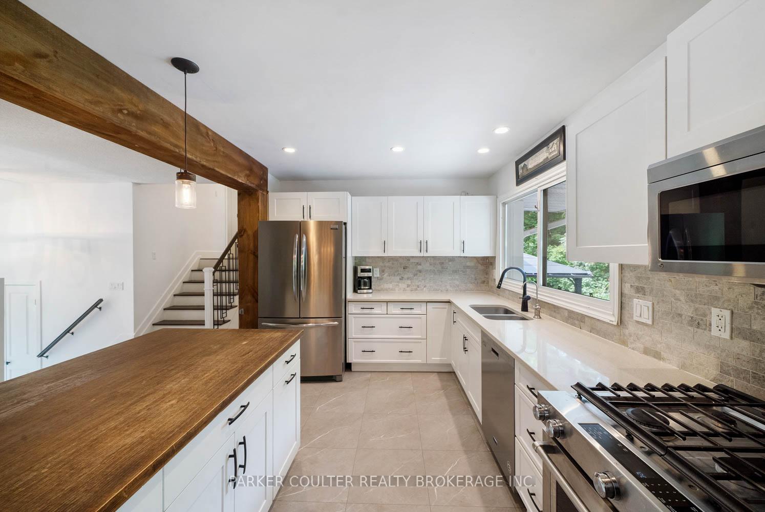 Photo 11 of 2 Noraline Avenue, Springwater, Midhurst — HOMEH