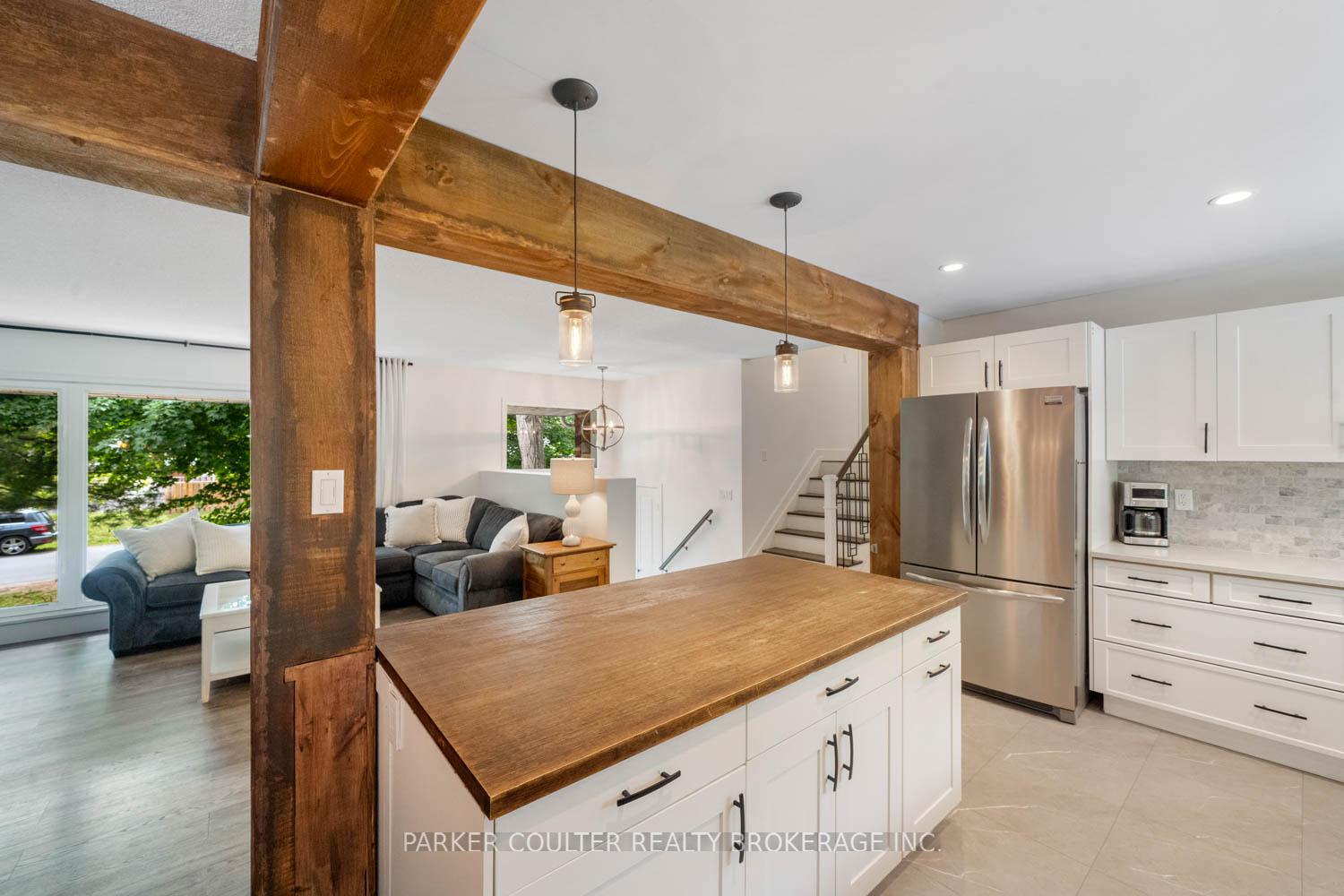 Photo 12 of 2 Noraline Avenue, Springwater, Midhurst — HOMEH
