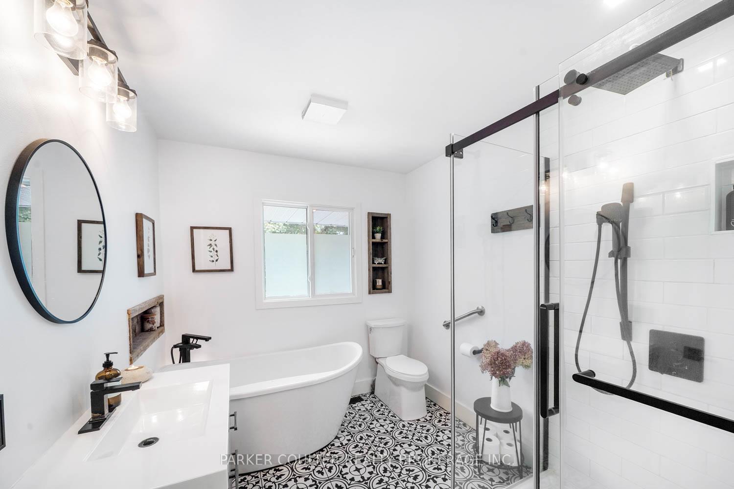 Photo 15 of 2 Noraline Avenue, Springwater, Midhurst — HOMEH