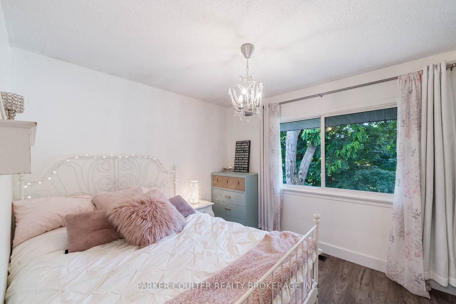 Photo 20 of 2 Noraline Avenue, Springwater, Midhurst — HOMEH