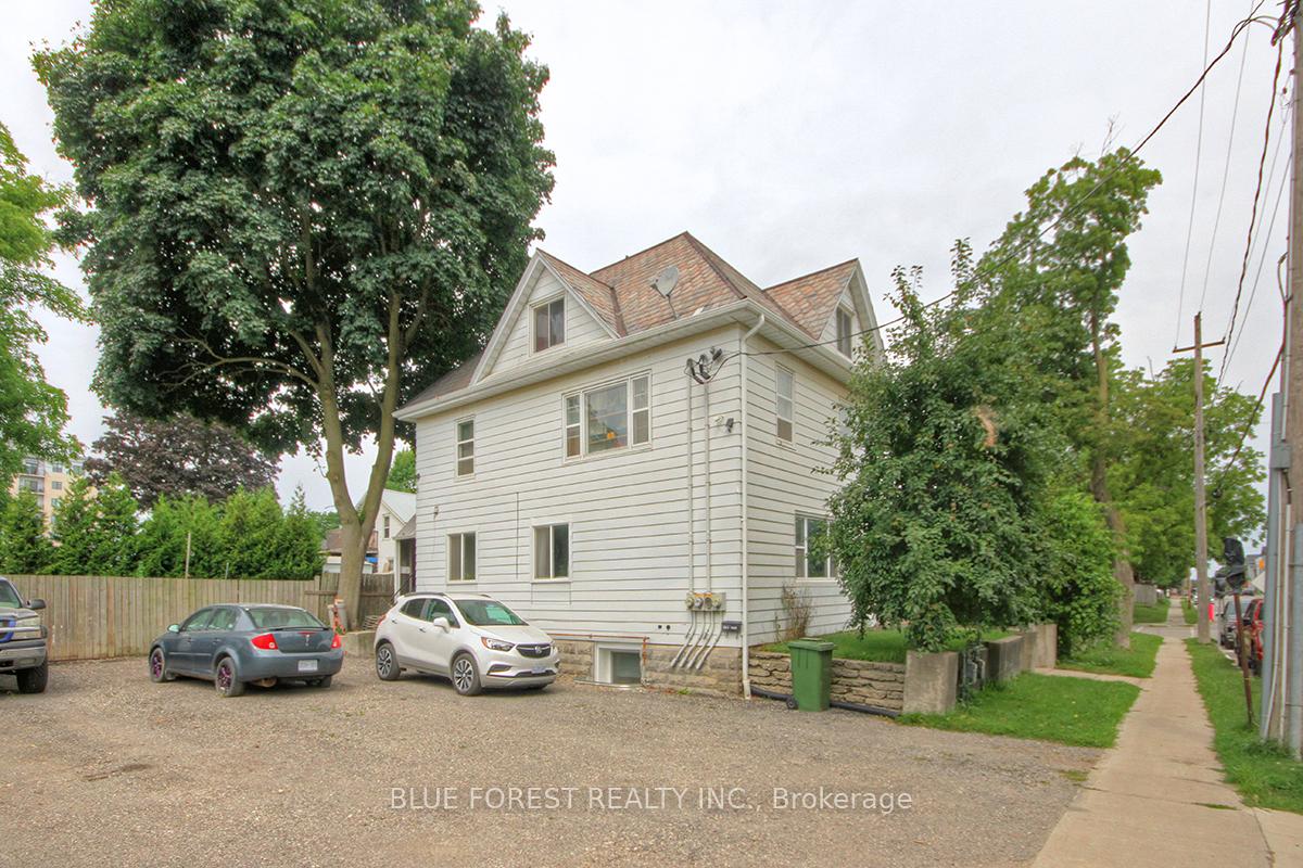 Photo 2 of 180 Ross Street, St. Thomas — HOMEH