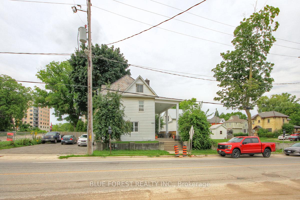 Photo 3 of 180 Ross Street, St. Thomas — HOMEH