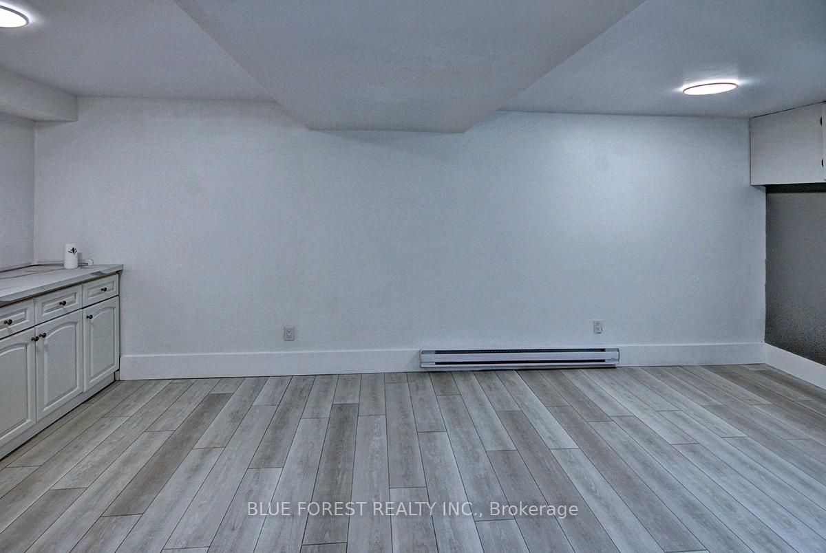 Photo 5 of 180 Ross Street, St. Thomas — HOMEH