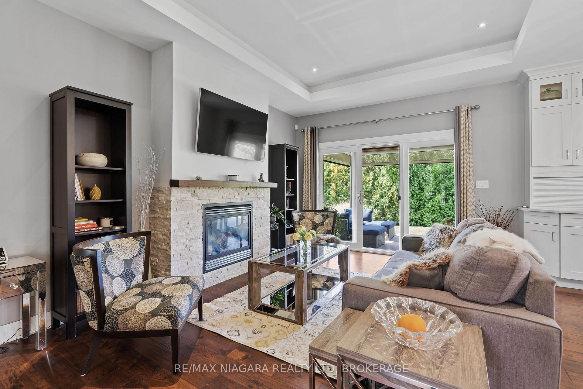 Photo 11 of 7 Parklane Crescent, St. Catharines, Glendale/Glenridge — HOMEH