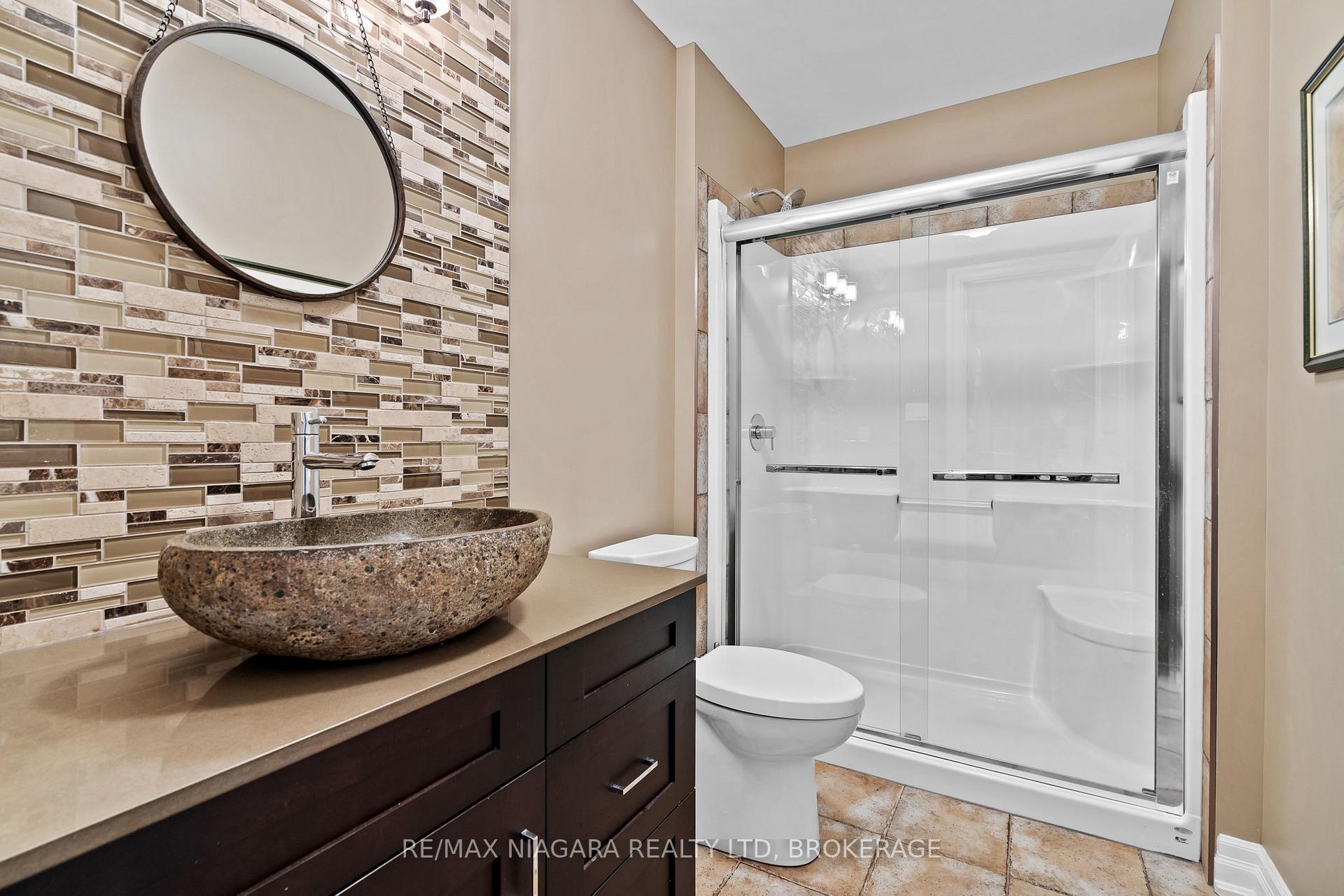 Photo 30 of 7 Parklane Crescent, St. Catharines, Glendale/Glenridge — HOMEH