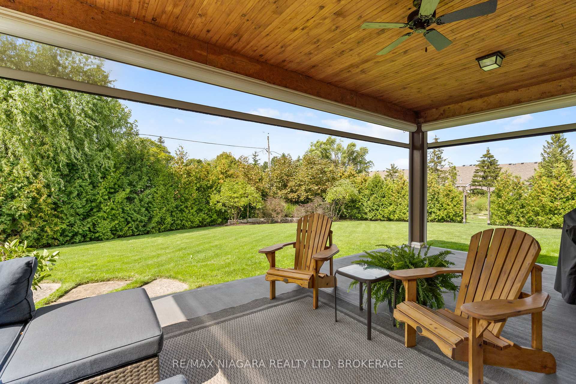Photo 35 of 7 Parklane Crescent, St. Catharines, Glendale/Glenridge — HOMEH
