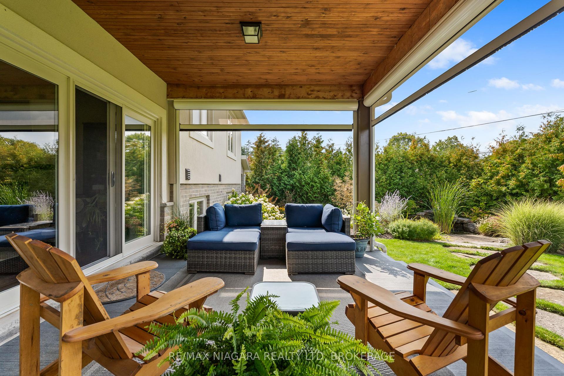 Photo 36 of 7 Parklane Crescent, St. Catharines, Glendale/Glenridge — HOMEH