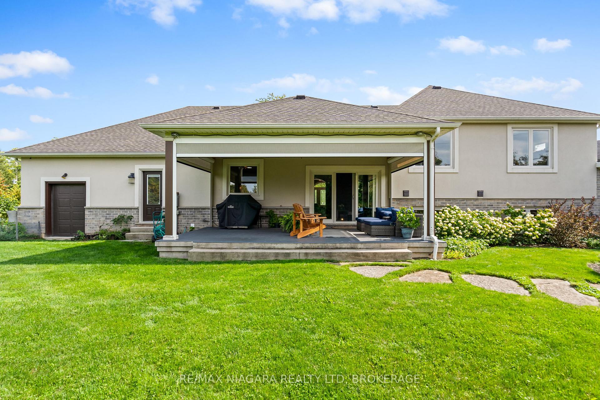 Photo 40 of 7 Parklane Crescent, St. Catharines, Glendale/Glenridge — HOMEH