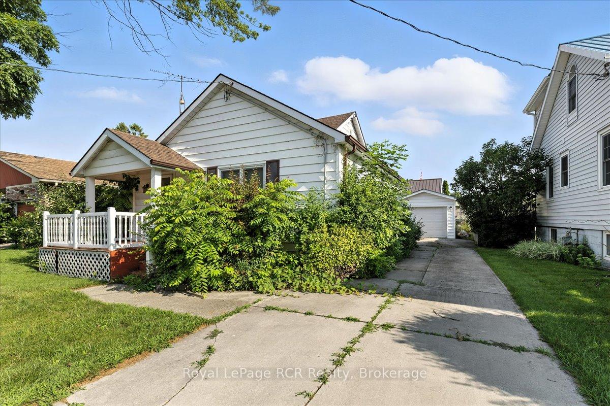 Photo 5 of 506 John Street, St. Clair — HOMEH