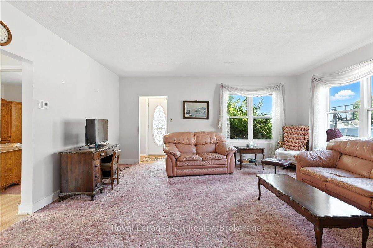 Photo 7 of 506 John Street, St. Clair — HOMEH