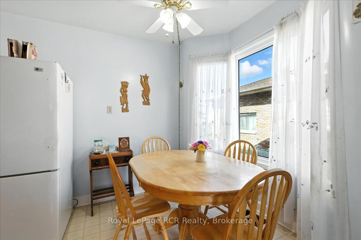 Photo 12 of 506 John Street, St. Clair — HOMEH