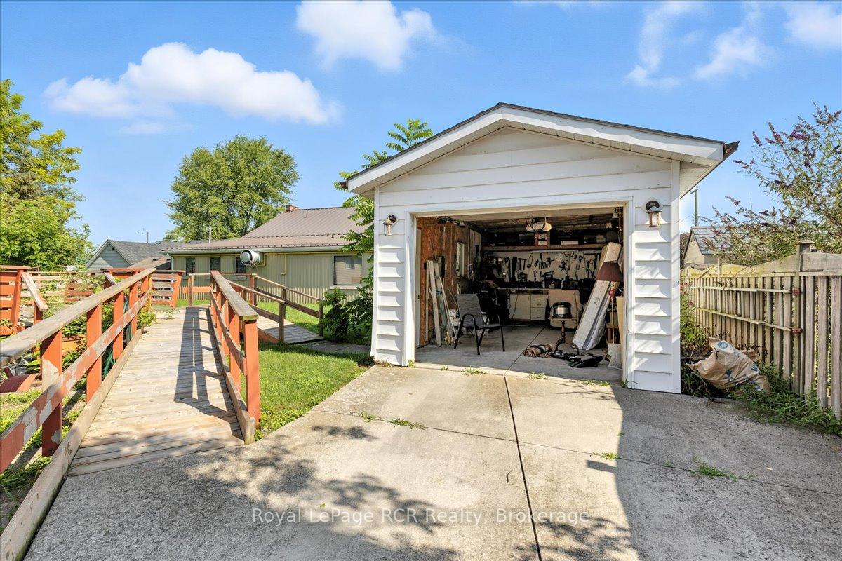 Photo 30 of 506 John Street, St. Clair — HOMEH