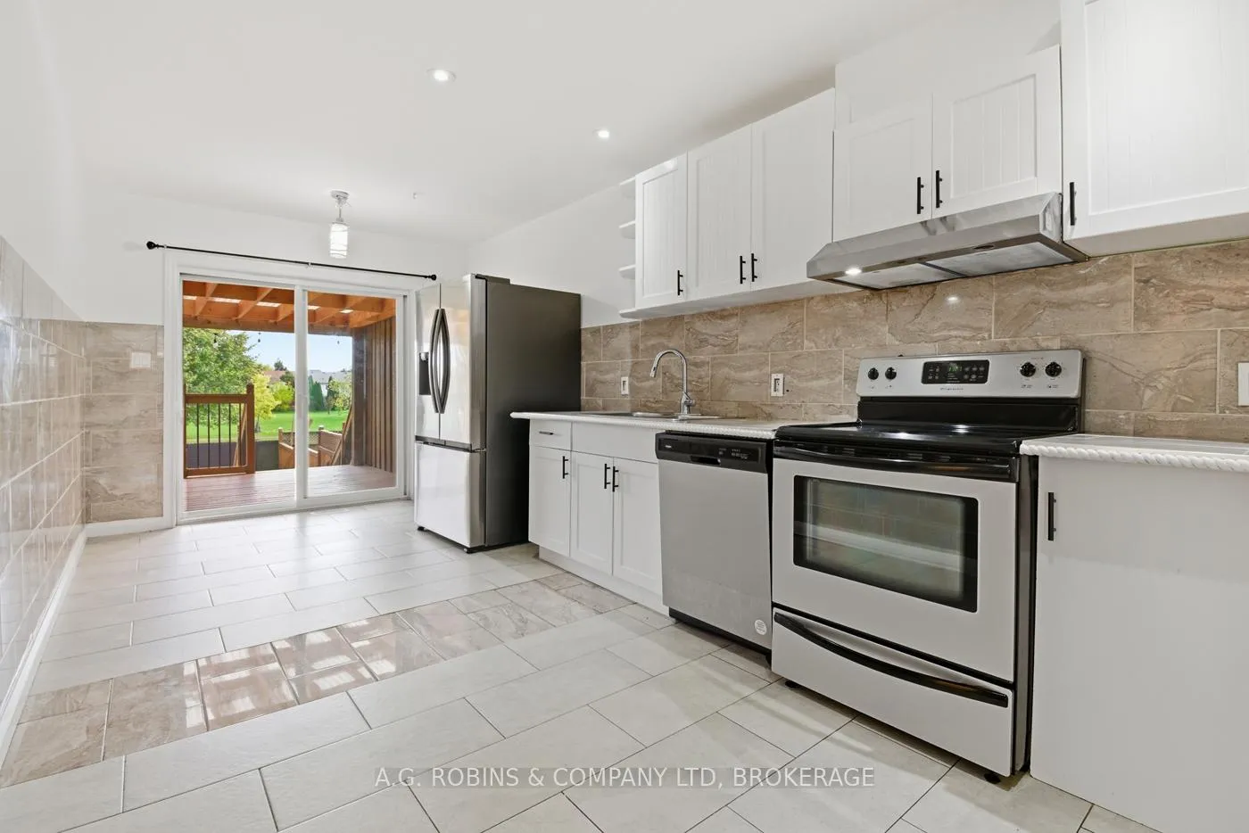 Photo 15 of 8 McBride Drive, St. Catharines, Rykert/Vansickle — HOMEH
