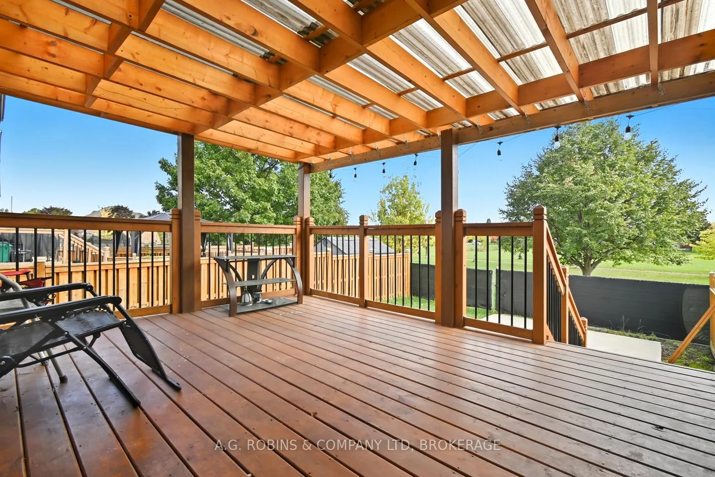 Photo 33 of 8 McBride Drive, St. Catharines, Rykert/Vansickle — HOMEH