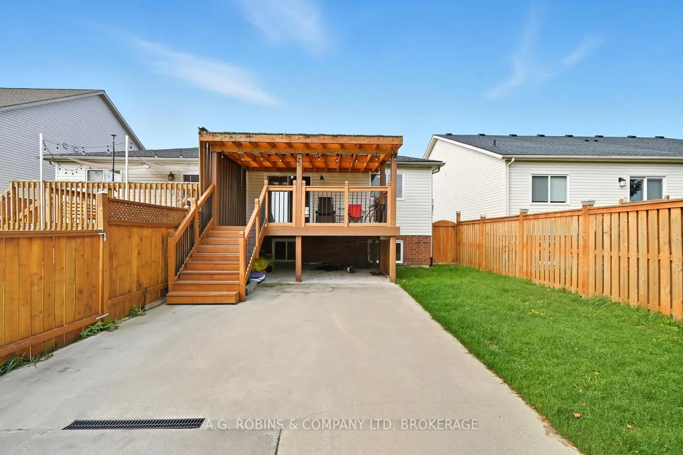 Photo 36 of 8 McBride Drive, St. Catharines, Rykert/Vansickle — HOMEH