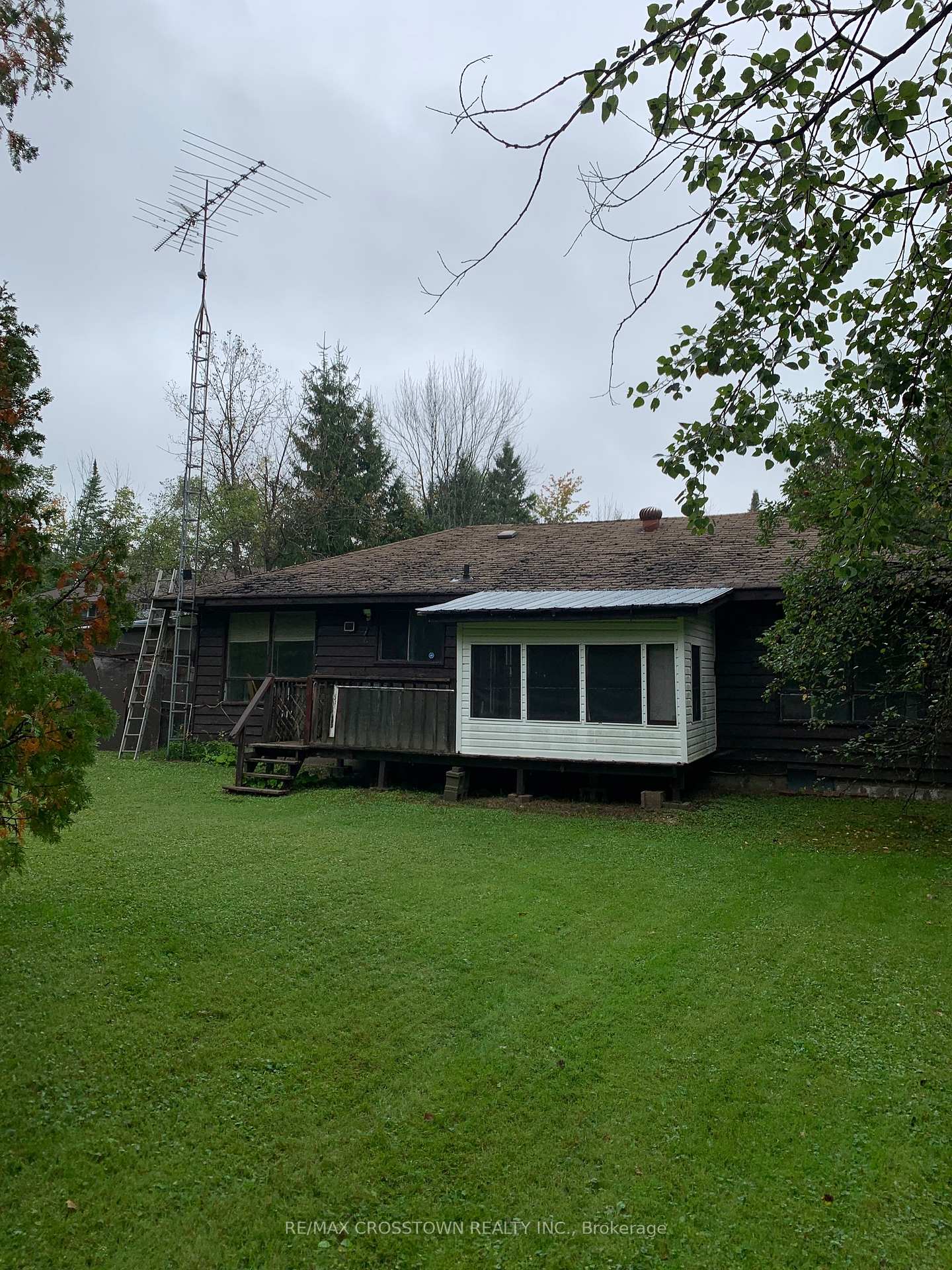Photo 3 of 1470 Gill Road, Springwater, Rural Springwater — HOMEH