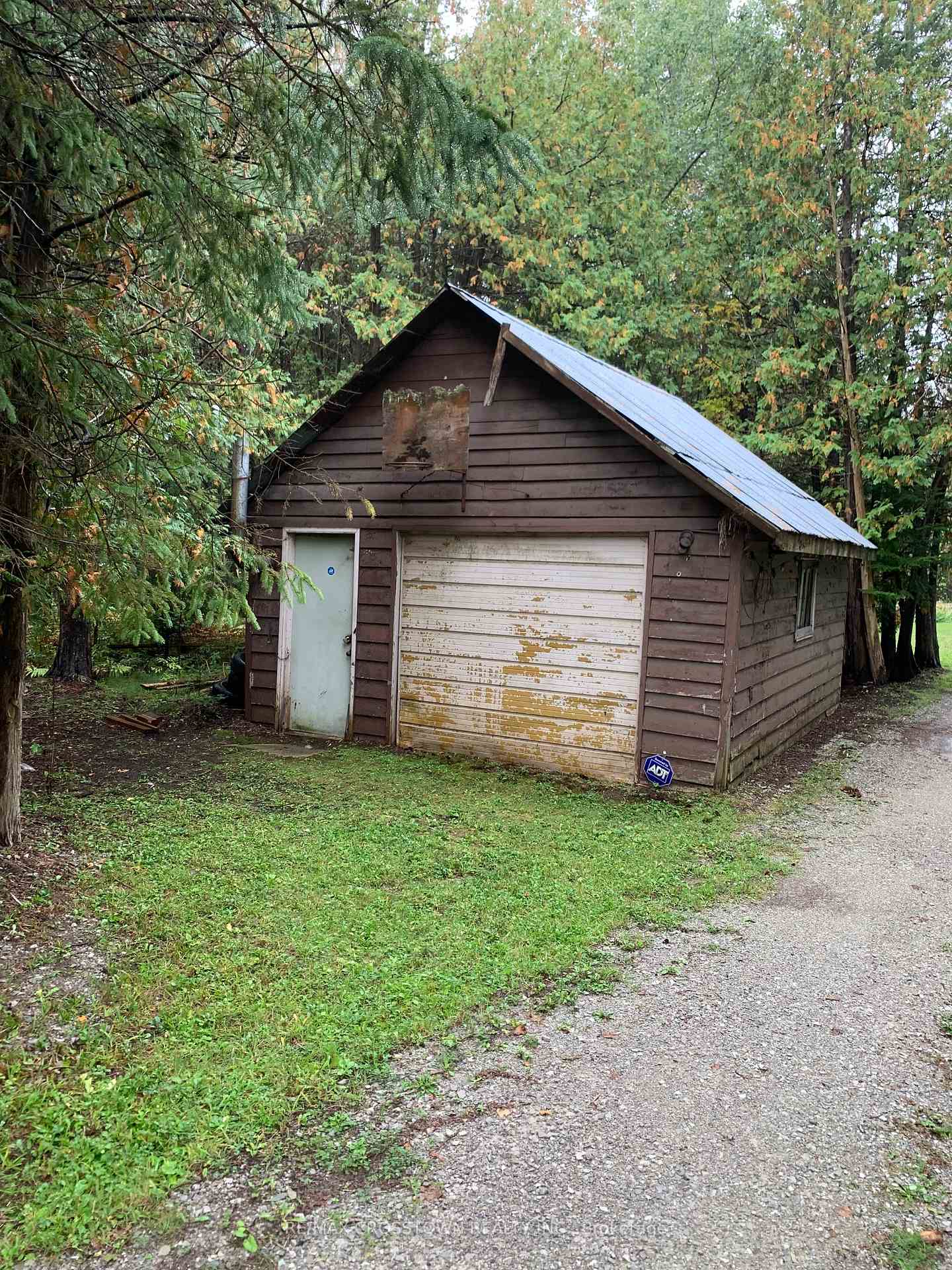 Photo 4 of 1470 Gill Road, Springwater, Rural Springwater — HOMEH