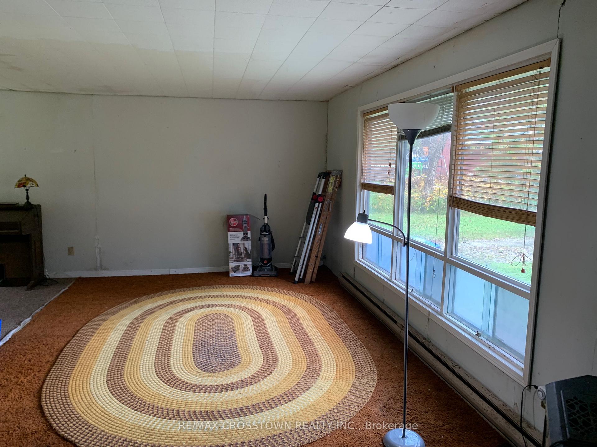 Photo 5 of 1470 Gill Road, Springwater, Rural Springwater — HOMEH