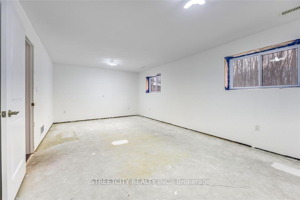 Photo 1 of 657 Winners Circle, St. Clair — HOMEH