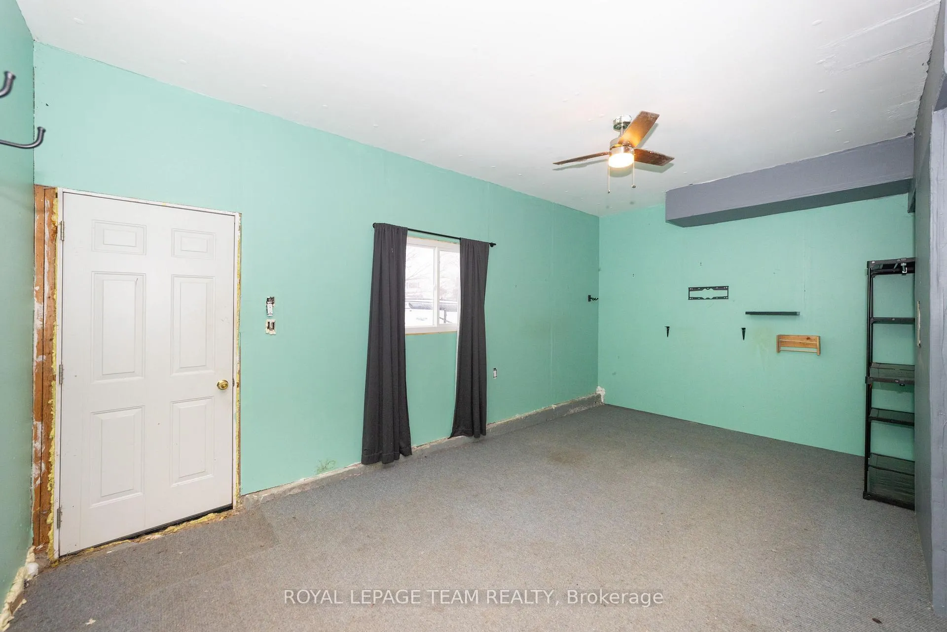 Photo 22 of 7 Coolbrook Cr, Ottawa, Munster — HOMEH