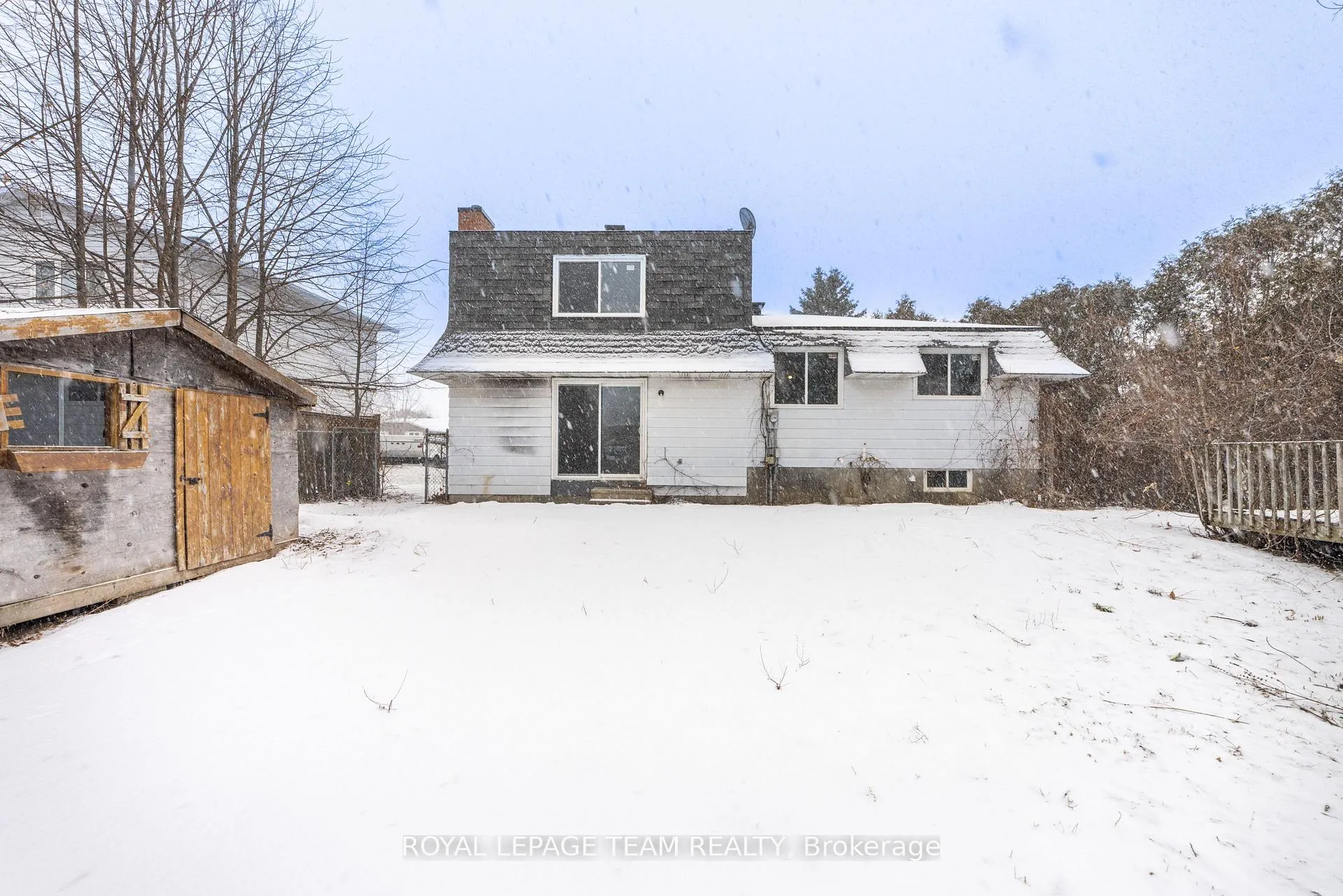 Photo 43 of 7 Coolbrook Cr, Ottawa, Munster — HOMEH