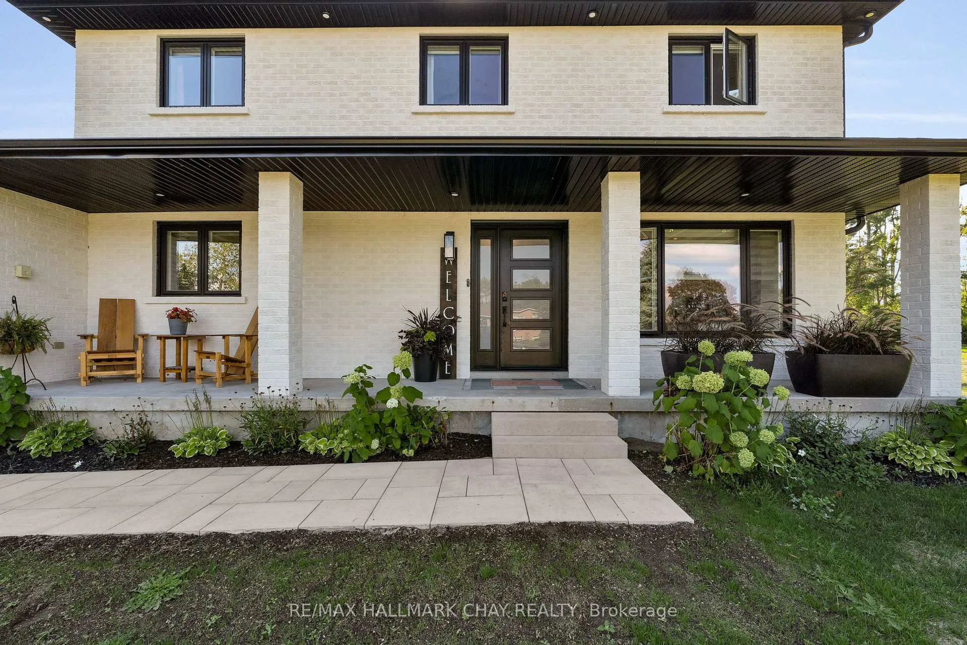 Photo 2 of 3 Heatherwood Drive, Springwater, Midhurst — HOMEH