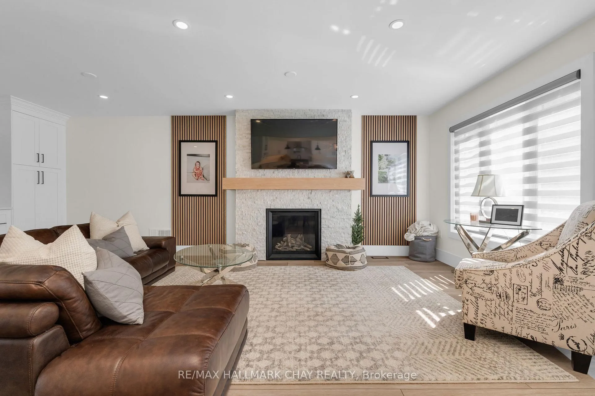 Photo 4 of 3 Heatherwood Drive, Springwater, Midhurst — HOMEH