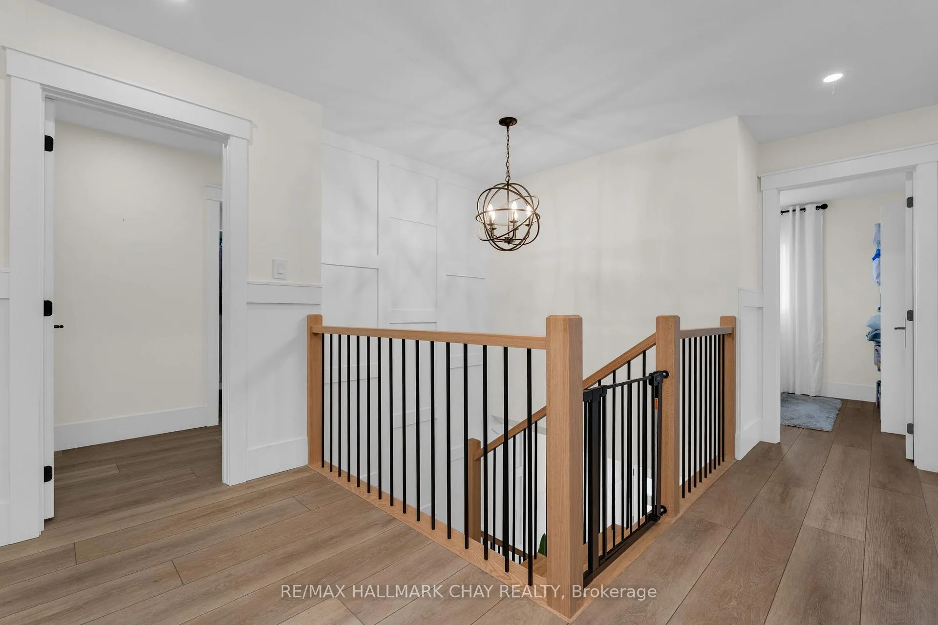 Photo 18 of 3 Heatherwood Drive, Springwater, Midhurst — HOMEH
