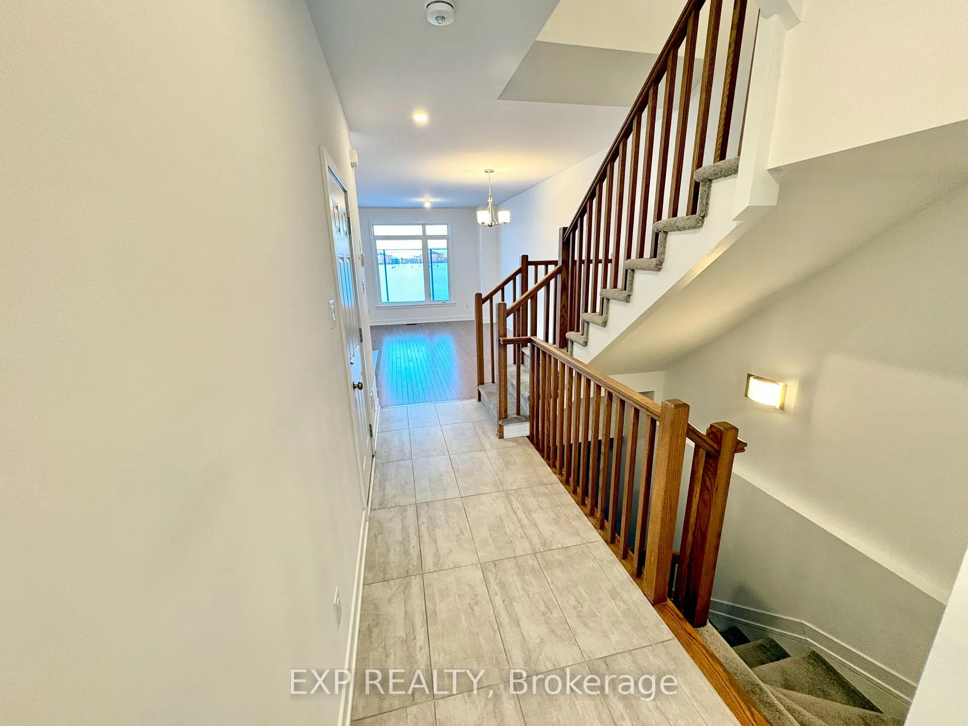 Photo 6 of 261 Finsbury Avenue, Ottawa, Stittsville (South) — HOMEH