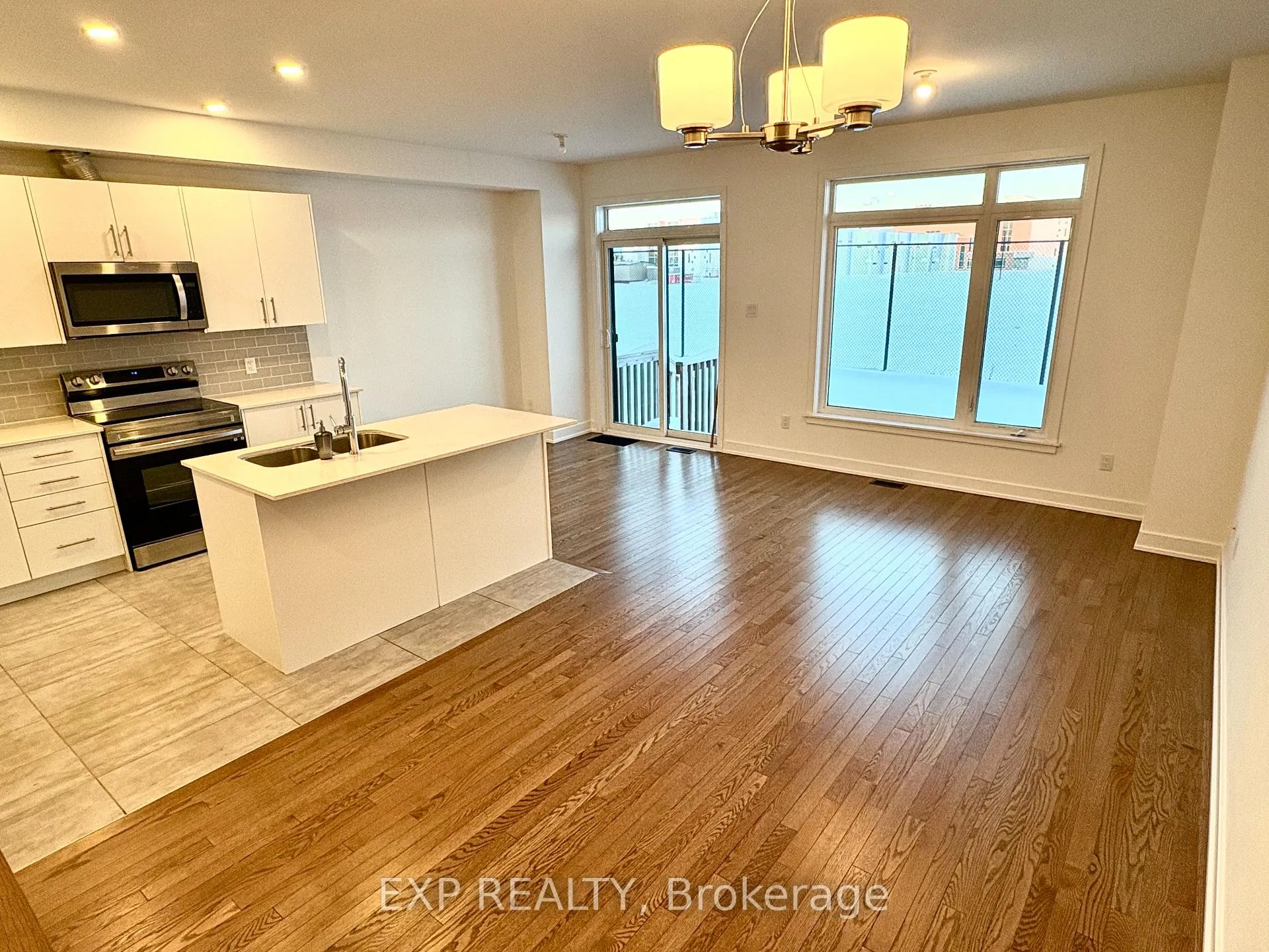 Photo 7 of 261 Finsbury Avenue, Ottawa, Stittsville (South) — HOMEH