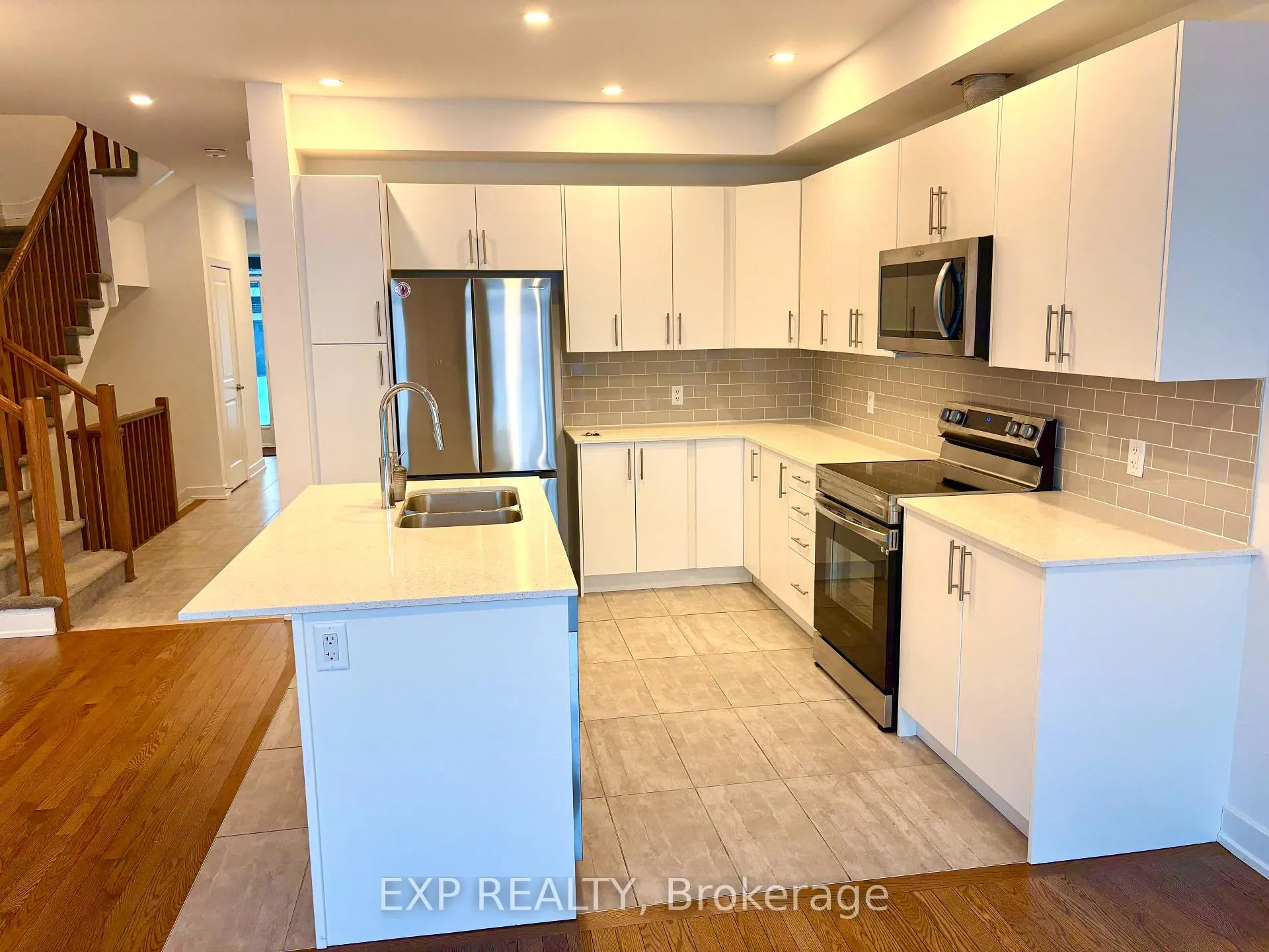 Photo 11 of 261 Finsbury Avenue, Ottawa, Stittsville (South) — HOMEH