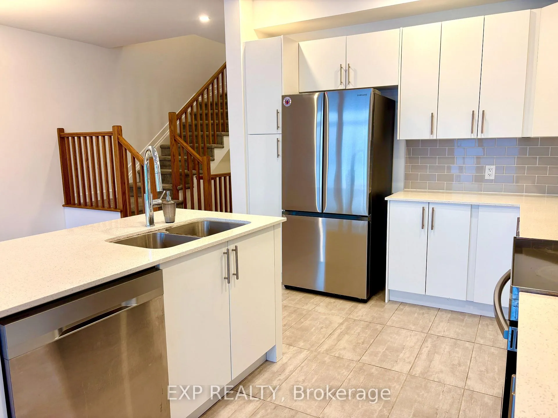 Photo 12 of 261 Finsbury Avenue, Ottawa, Stittsville (South) — HOMEH