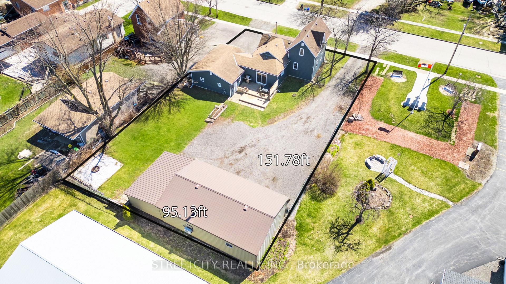 Photo 12 of 2406 Jane Street, St. Clair — HOMEH
