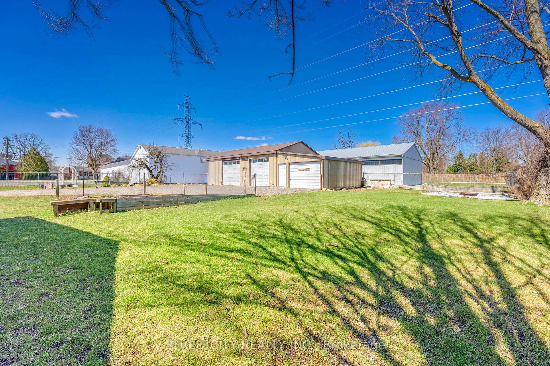 Photo 13 of 2406 Jane Street, St. Clair — HOMEH