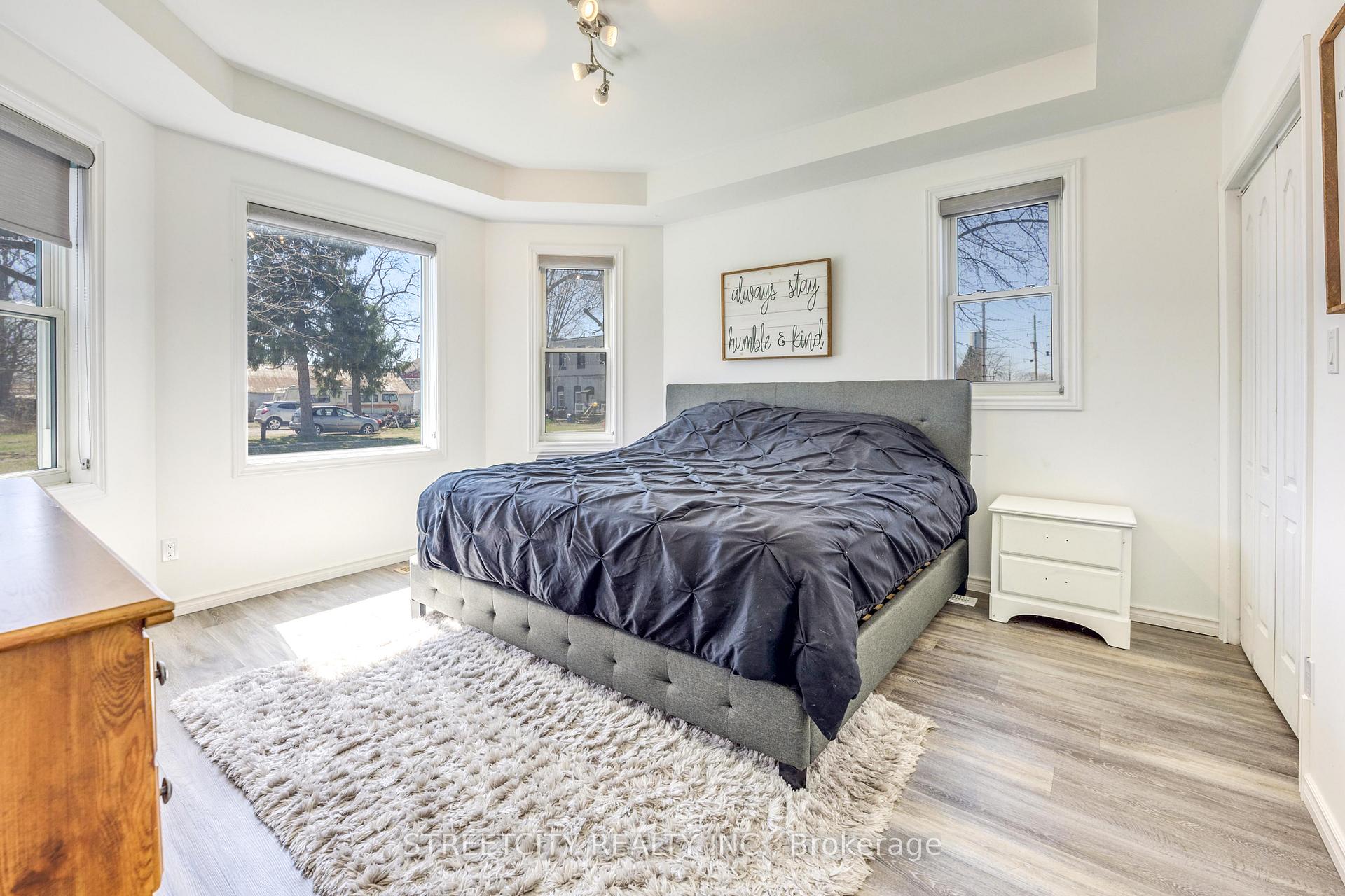Photo 24 of 2406 Jane Street, St. Clair — HOMEH